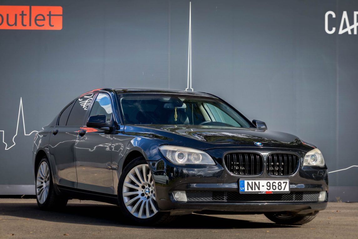 BMW 730