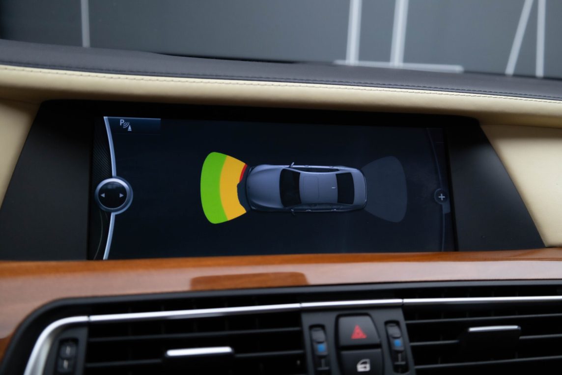 BMW 740