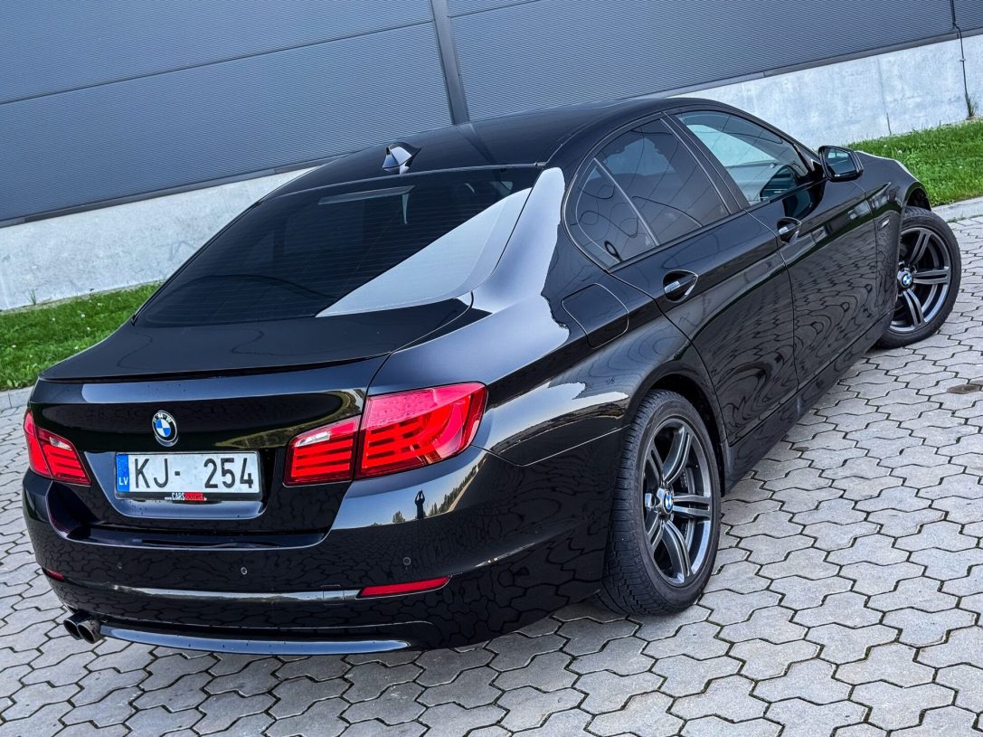 BMW 525
