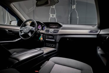 MERCEDES BENZ E300
