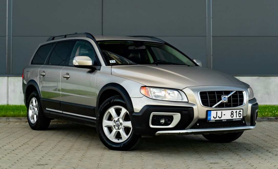 VOLVO XC70