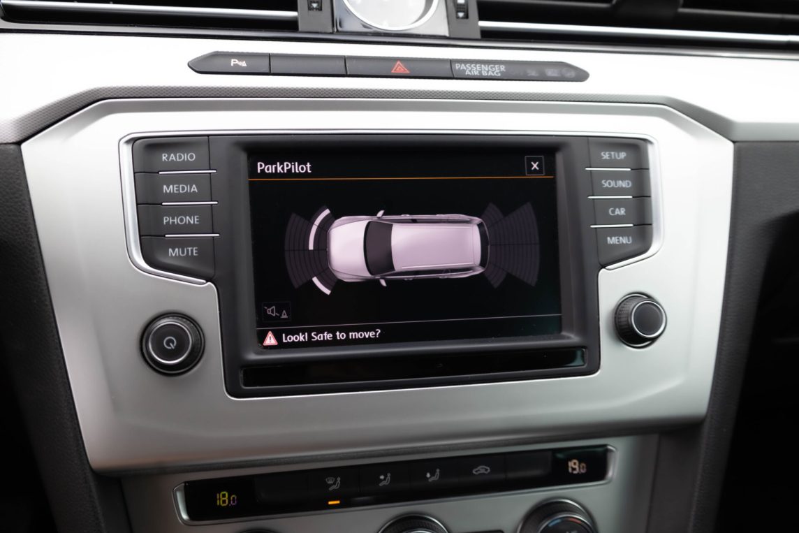 VW PASSAT