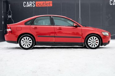 VOLVO S40