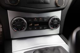 MERCEDES BENZ C320