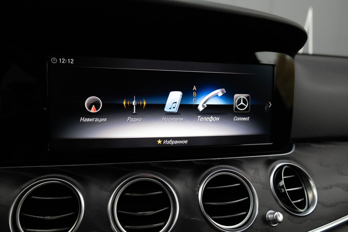 MERCEDES BENZ E 220 D 4MATIC
