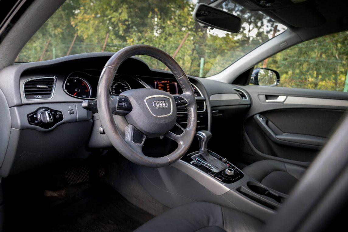 AUDI A4 AVANT