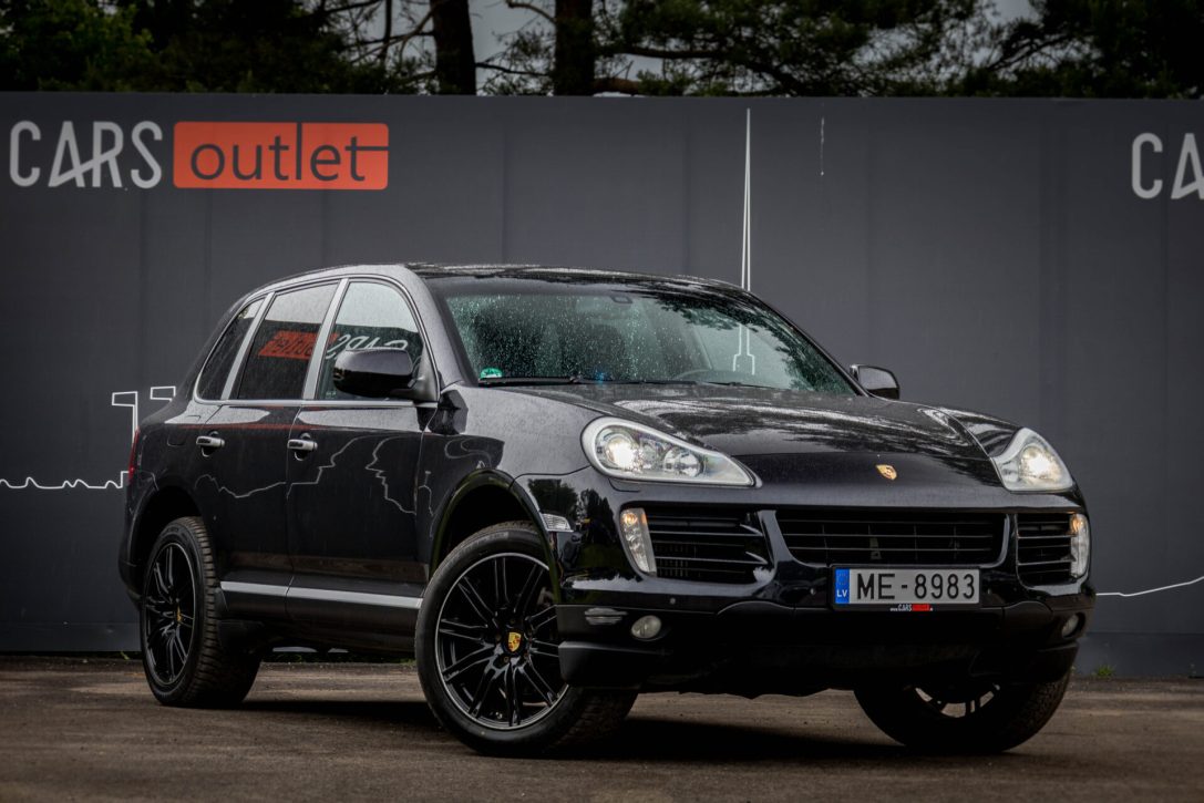 PORSCHE CAYENNE
