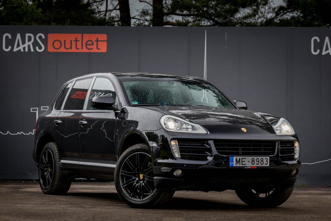 PORSCHE CAYENNE