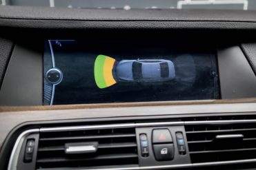BMW 730