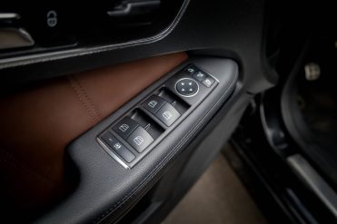 MERCEDES BENZ E350