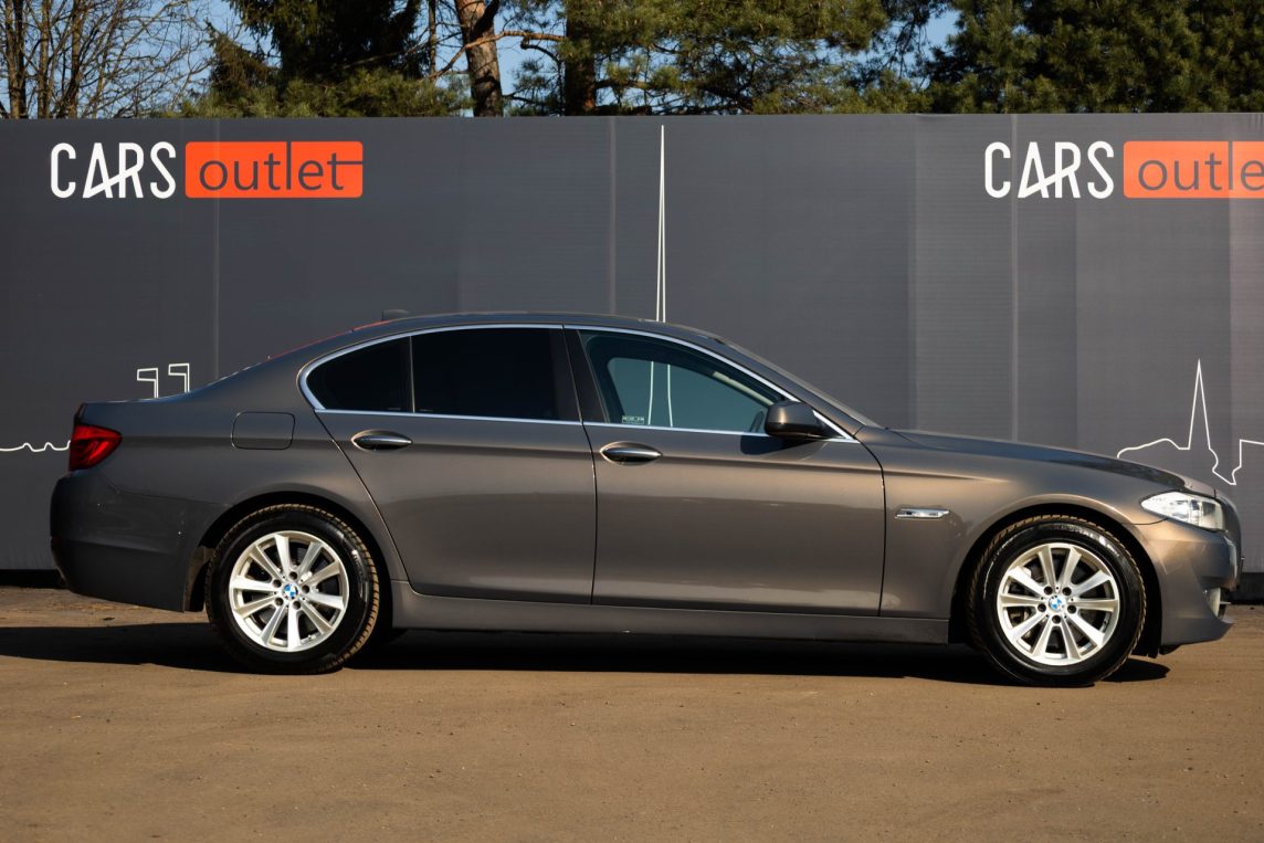 BMW 530