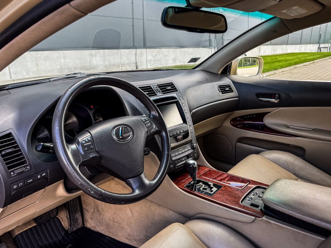 LEXUS GS 300