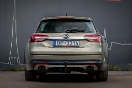 OPEL INSIGNIA SPORTS TOURER SW