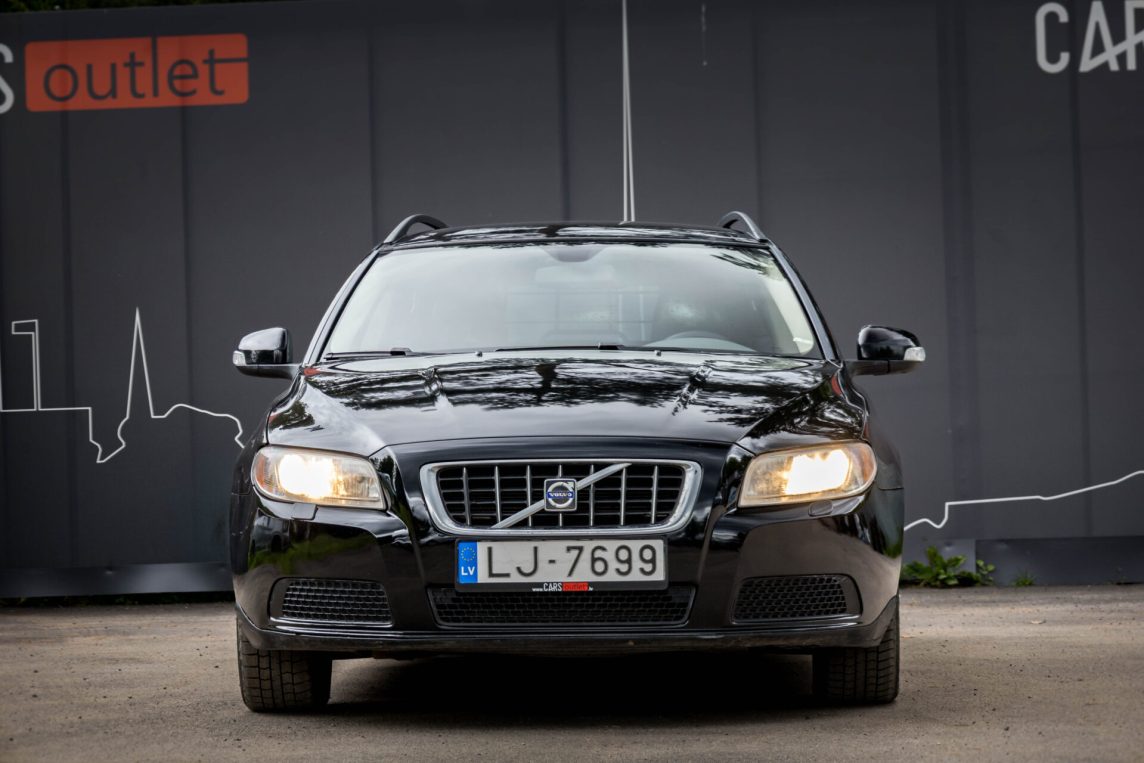 VOLVO V70