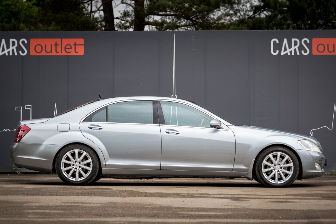 MERCEDES BENZ S320