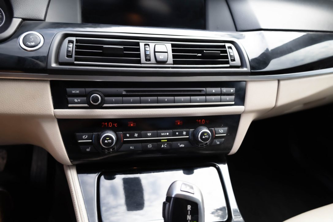 BMW 525