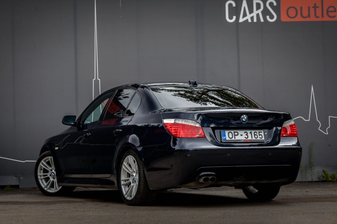 BMW 525