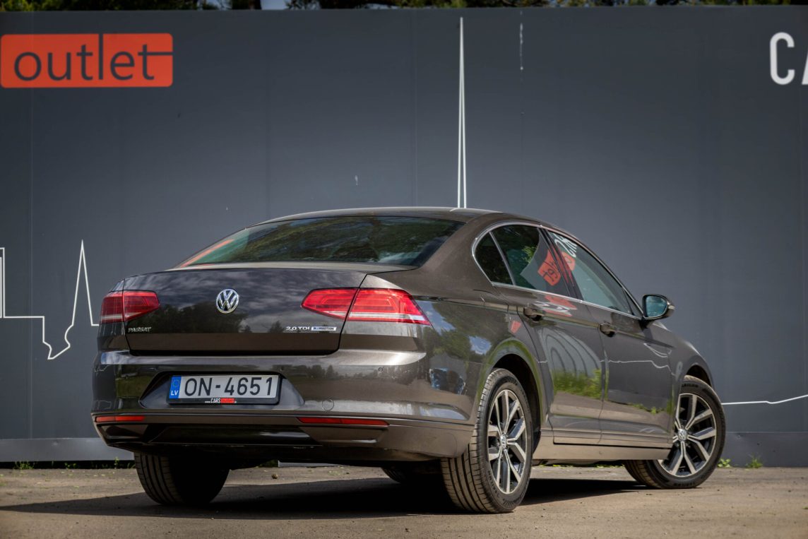 VW PASSAT