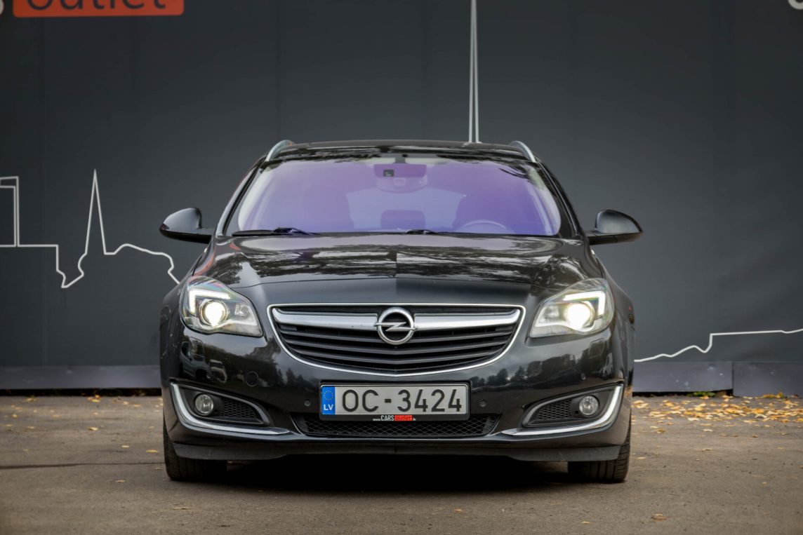 OPEL INSIGNIA SPORTS TOURER SW