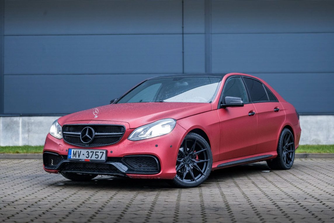 MERCEDES BENZ E200 CDI