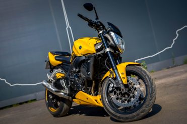 YAMAHA FZ 1N