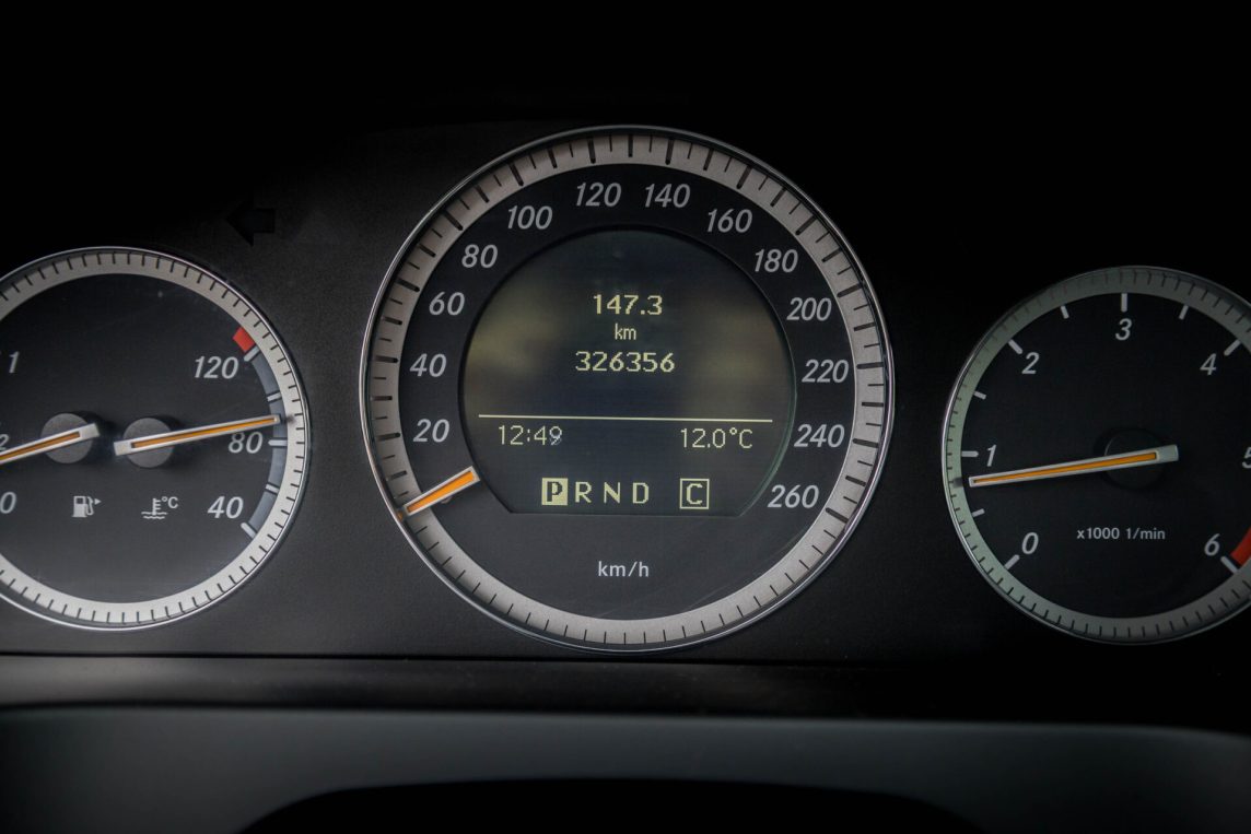 MERCEDES BENZ C220