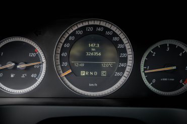 MERCEDES BENZ C220