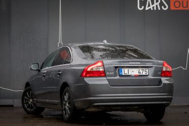 VOLVO S80