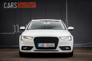 AUDI A4 AVANT