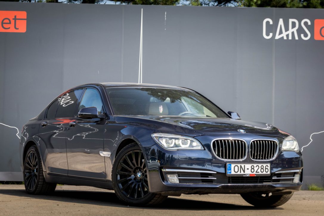 BMW 730