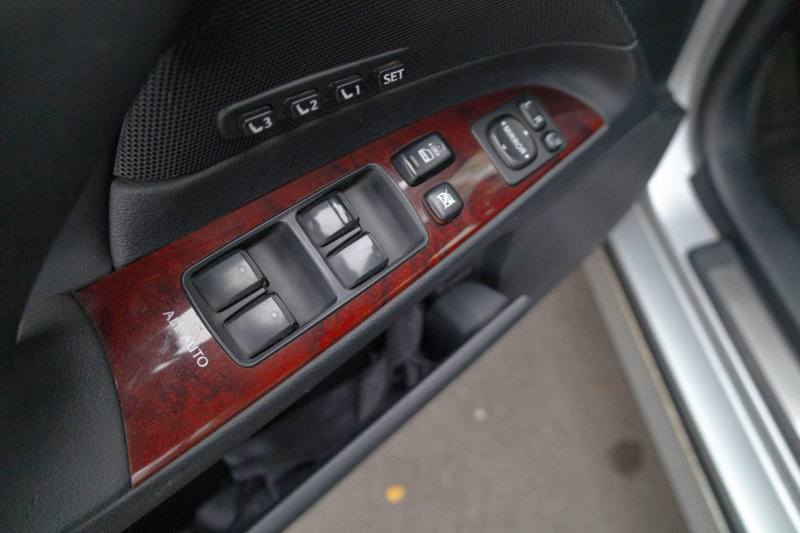 LEXUS IS 220