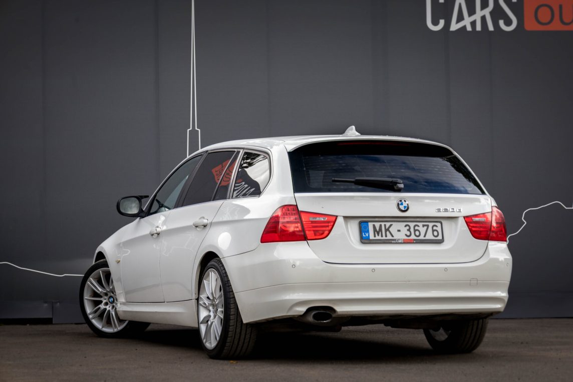 BMW 320