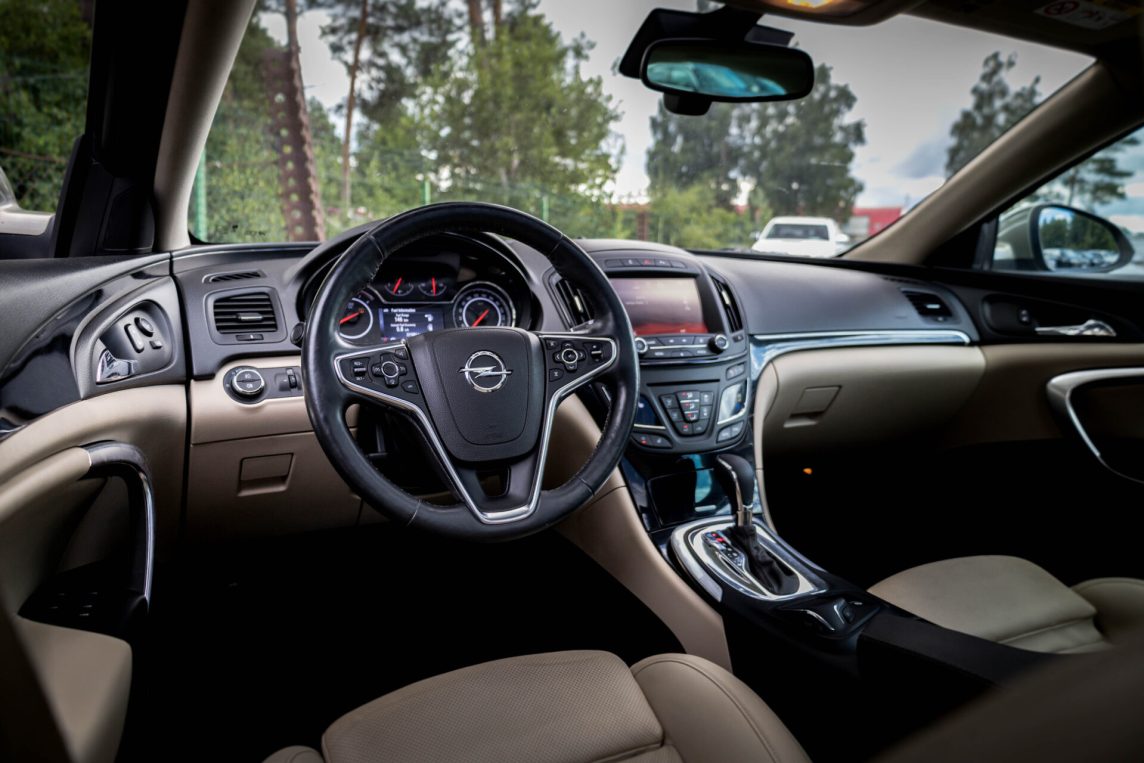 OPEL INSIGNIA SPORTS TOURER SW