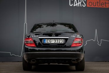 MERCEDES BENZ C320