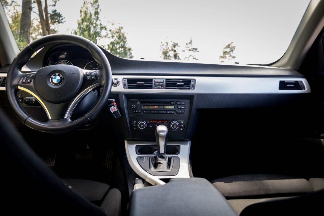 BMW 320