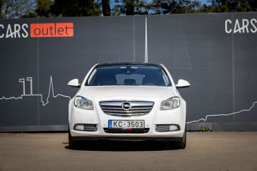 OPEL INSIGNIA
