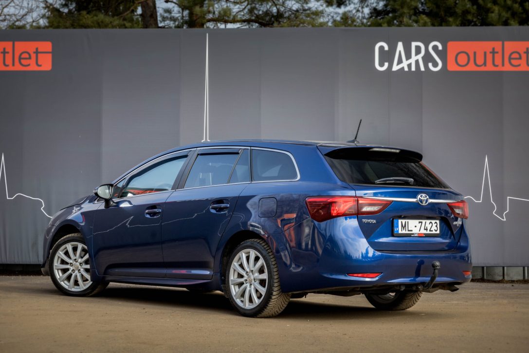 TOYOTA AVENSIS