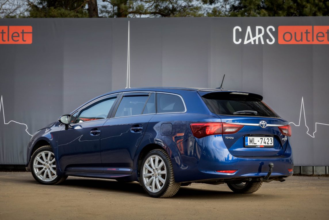 TOYOTA AVENSIS