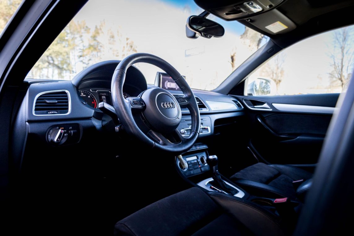 AUDI Q3