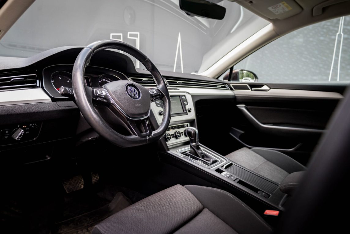 VW PASSAT