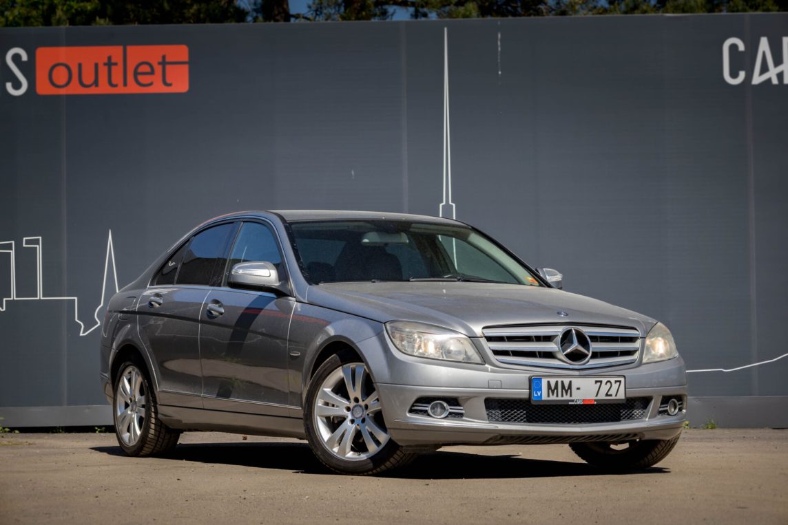 MERCEDES BENZ C220