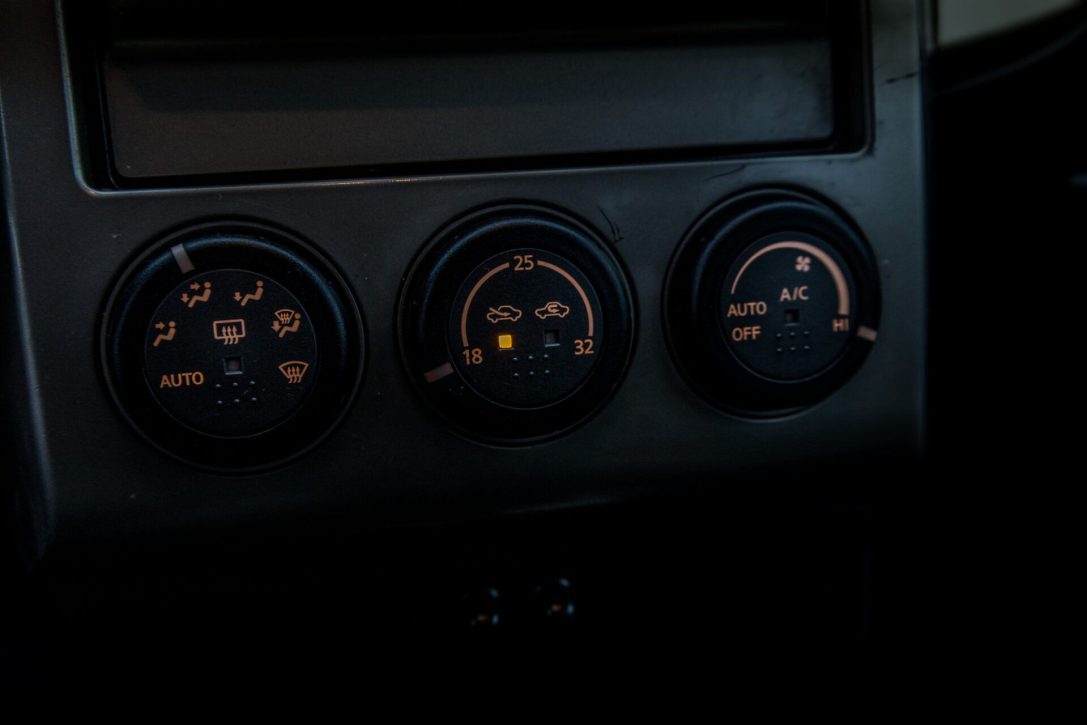NISSAN X TRAIL