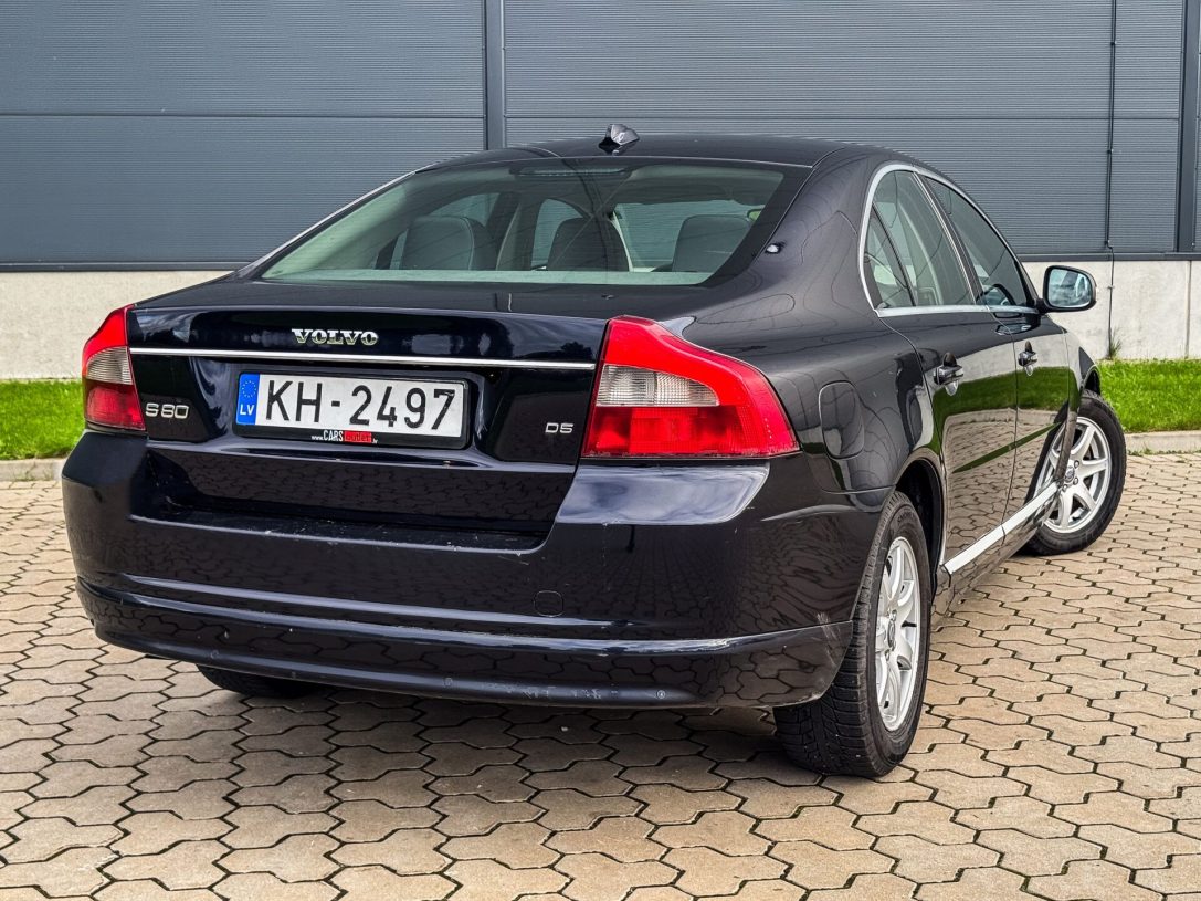 VOLVO S80