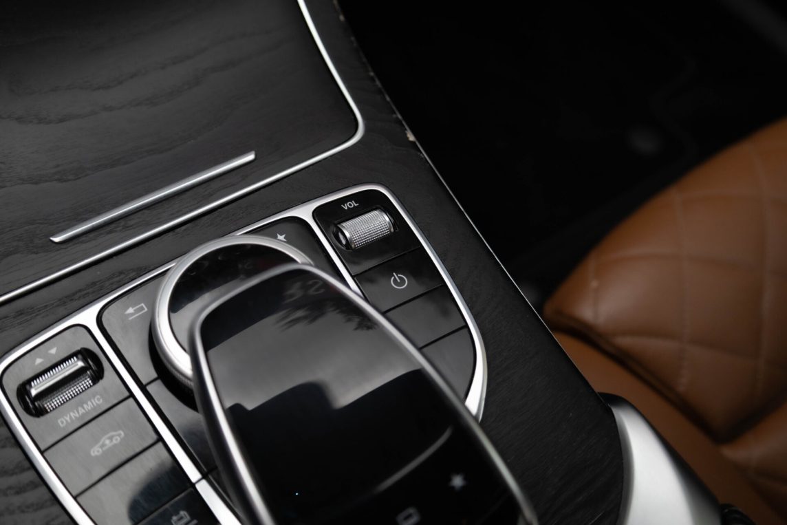 MERCEDES BENZ C350 E