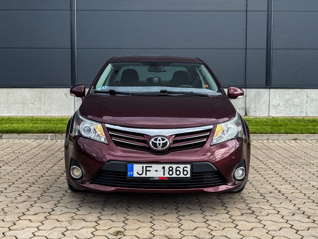 TOYOTA AVENSIS