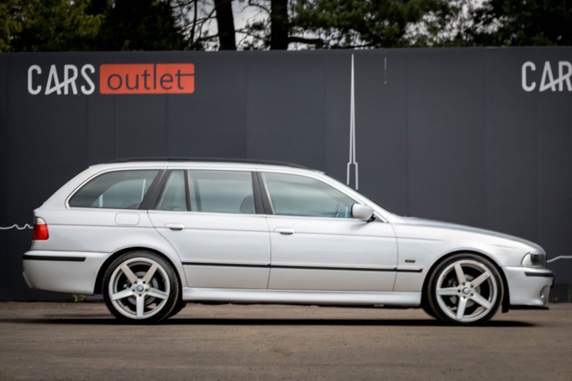 BMW 530