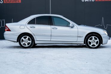MERCEDES BENZ C 180