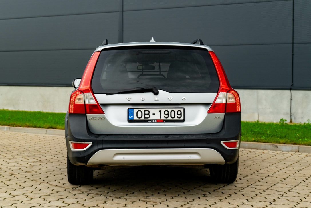 VOLVO XC70