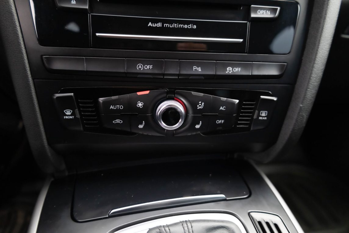 AUDI A4 LIMOUSINE