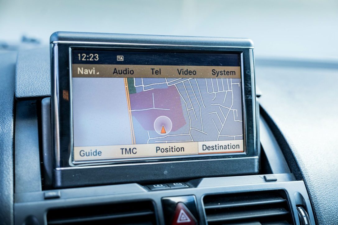 MERCEDES BENZ C250